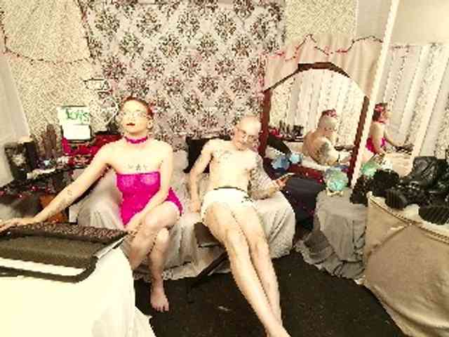 CandysReaperCouple420 webcam