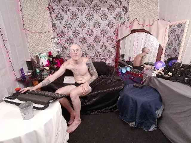 CandysReaperCouple420 webcam