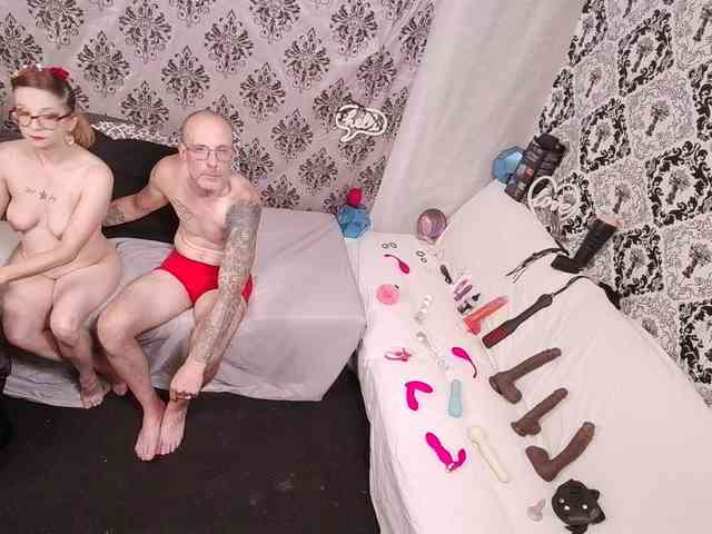 CandysReaperCouple420 webcam
