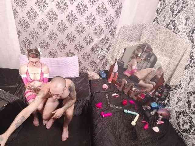 CandysReaperCouple420 webcam