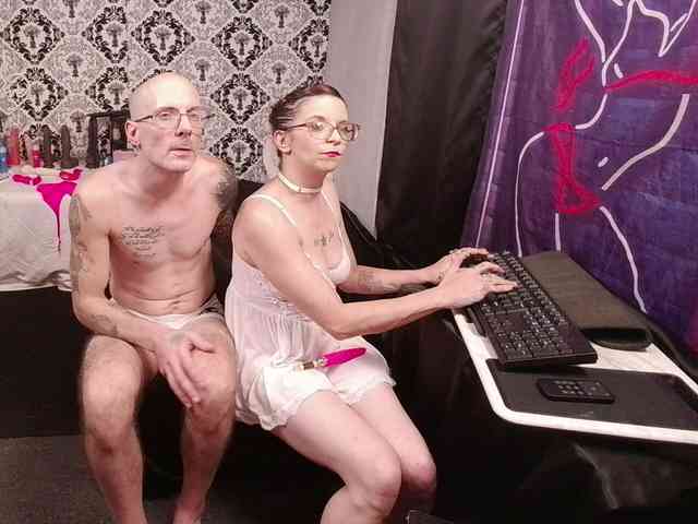 CandysReaperCouple420 webcam