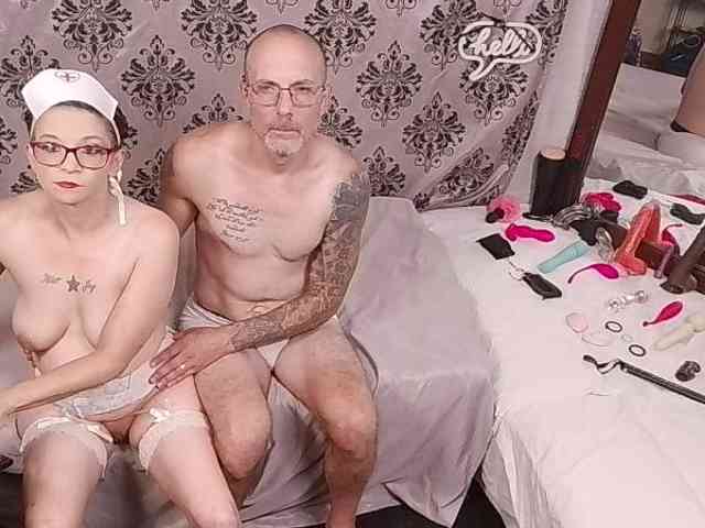 CandysReaperCouple420 webcam