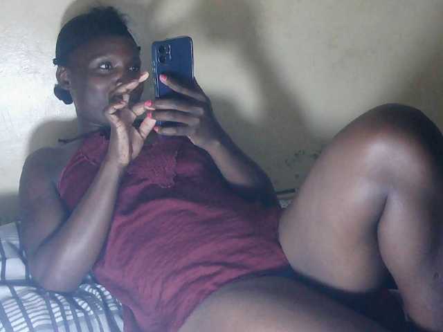 le modèle Cute-Viviana est en webcam porno dans un show sur le site bongacams, il possède les tags suivants: Ebony,Brunette,Hairy
