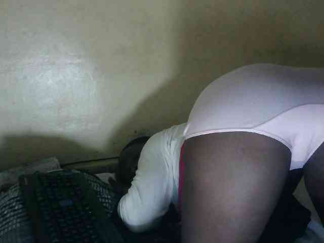 Cute-Viviana webcam