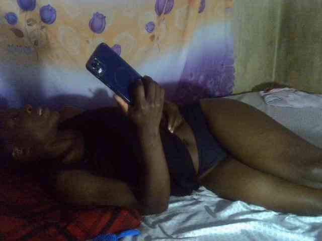 Cute-Viviana webcam