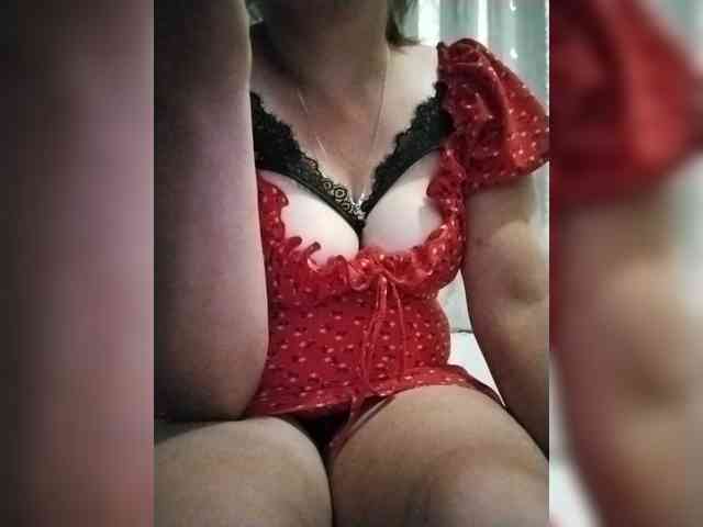Tata-23 Live Webcam on BongaCams