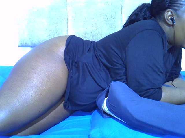Collegebjxx21 live cam on BongaCams
