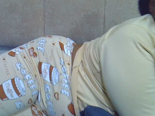 Collegebjxx21 live cam on BongaCams