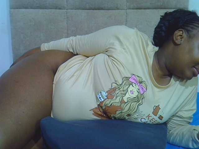 Collegebjxx21 live cam on BongaCams