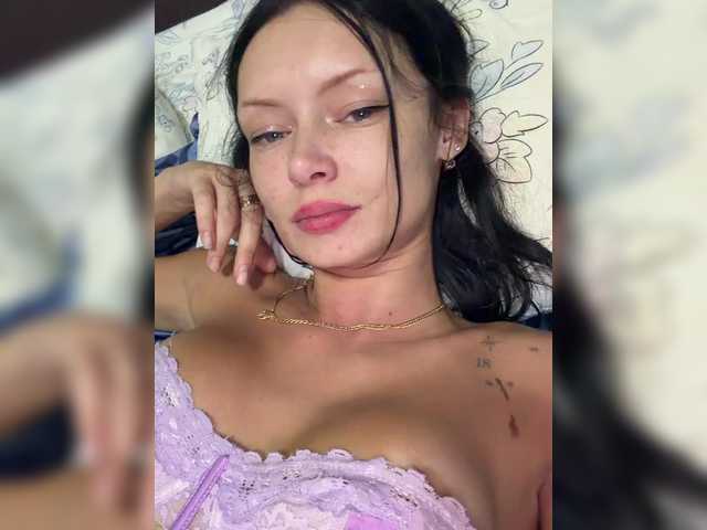 AnaWolmen's BongaCams show and profile