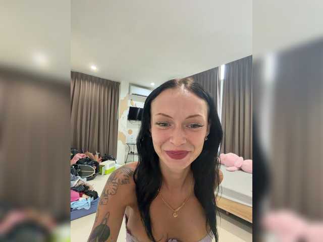 AnaWolmen live webcam show