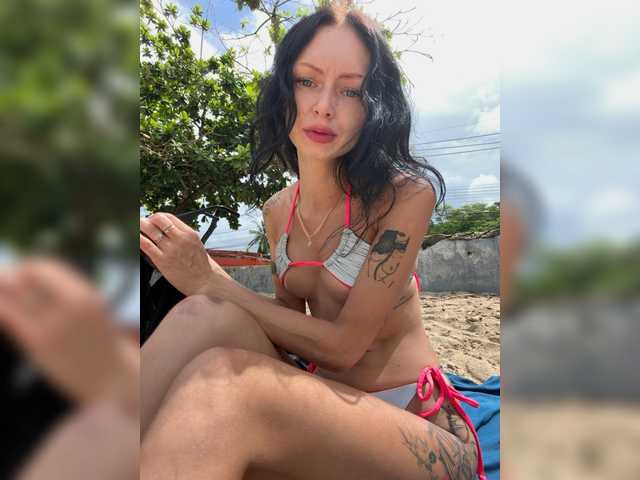 AnaWolmen live cam on BongaCams