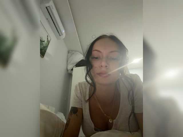 AnaWolmen live cam on BongaCams