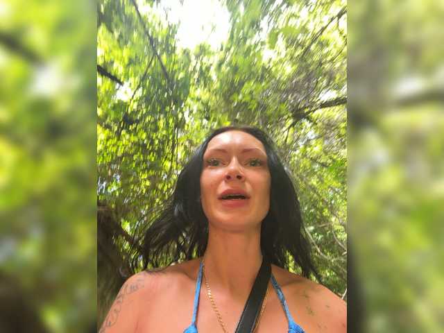 AnaWolmen live cam on BongaCams