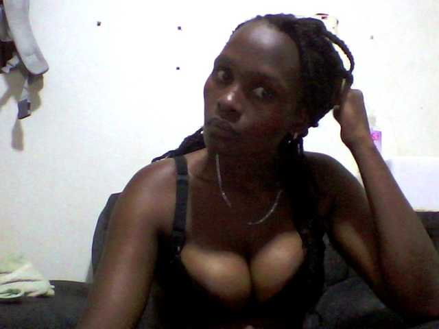 Africanpretty22's BongaCams show and profile