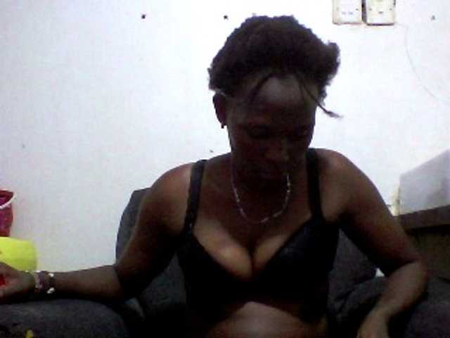 Africanpretty22's BongaCams show and profile