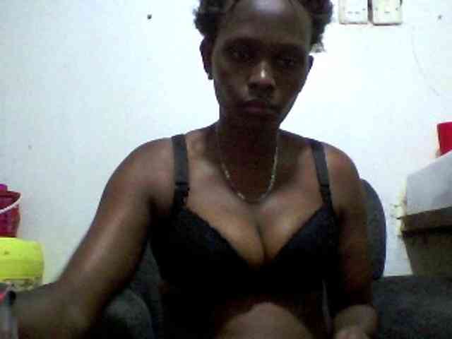 Africanpretty22 webcam