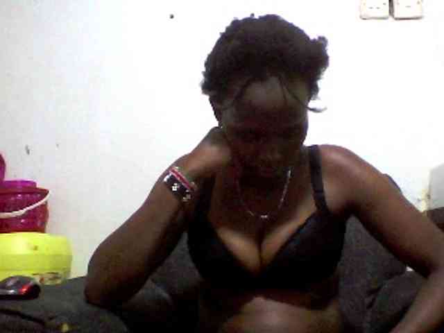 Africanpretty22 webcam