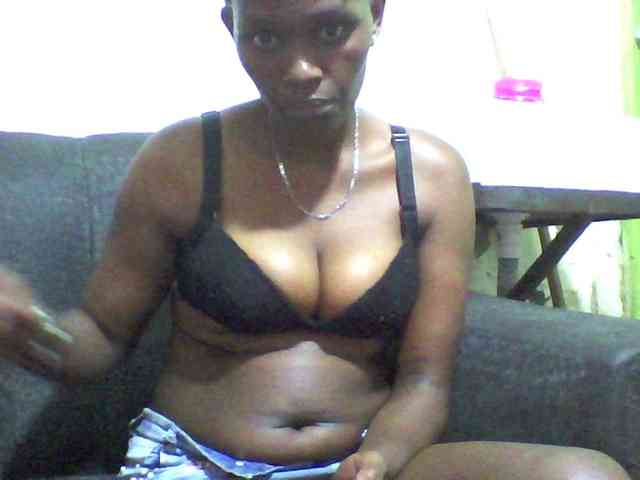 Africanpretty22 webcam