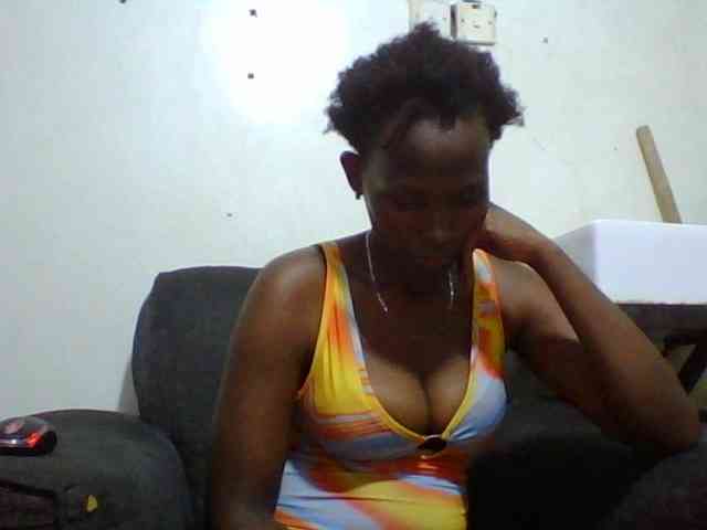 Africanpretty22 webcam