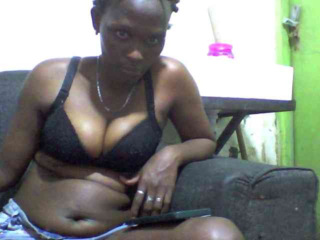 Africanpretty22 webcam