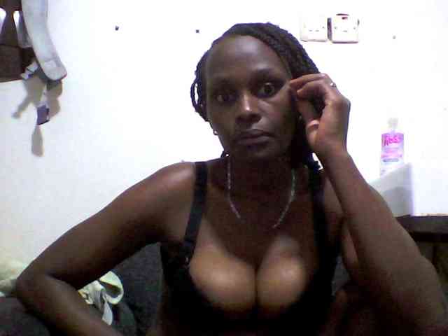 Africanpretty22 webcam