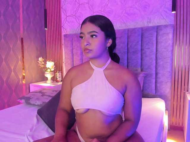SofiCruz live cam on BongaCams