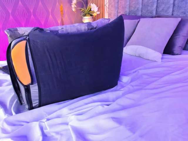 SofiCruz live cam on BongaCams