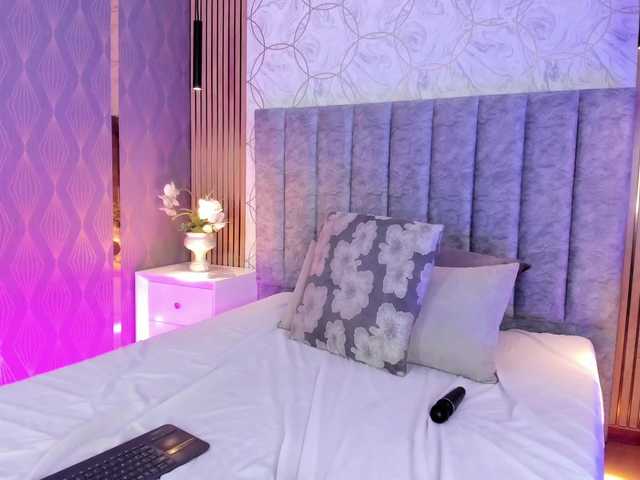 SofiCruz live cam on BongaCams