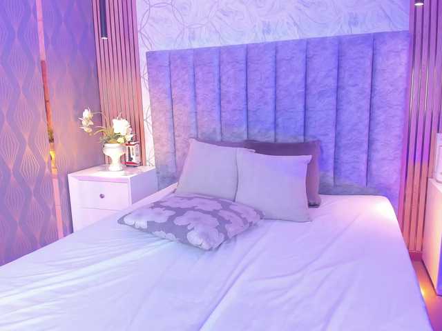 SofiCruz live cam on BongaCams