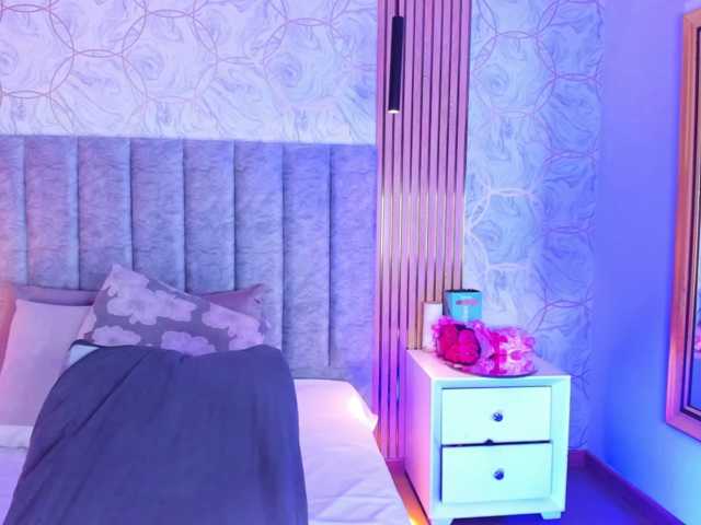 SofiCruz live cam on BongaCams