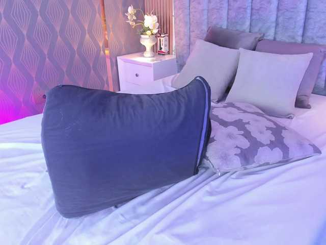 SofiCruz live cam on BongaCams
