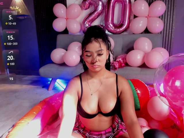 SofiCruz live cam on BongaCams