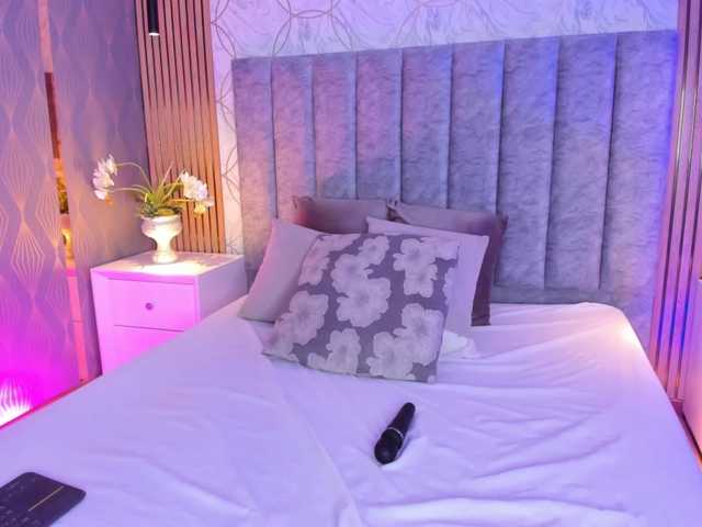 SofiCruz live cam on BongaCams