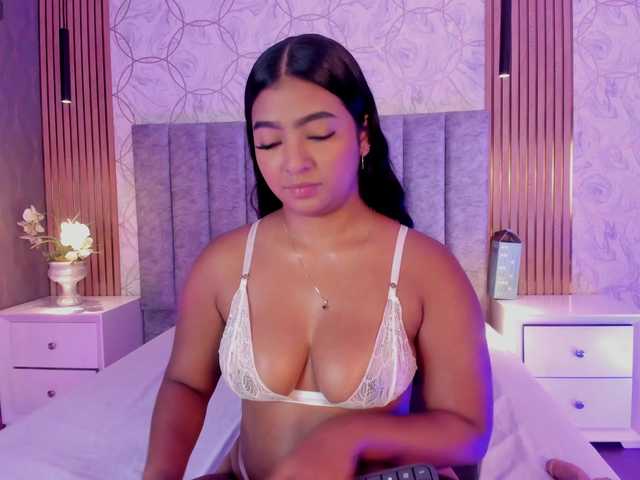 SofiCruz live cam on BongaCams