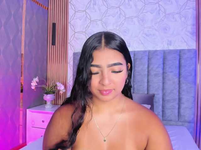 SofiCruz live cam on BongaCams