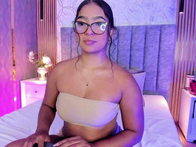 SofiCruz live cam on BongaCams