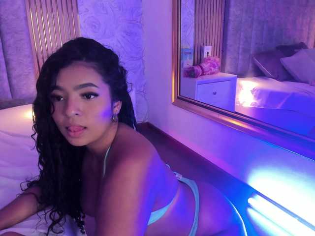SofiCruz live cam on BongaCams