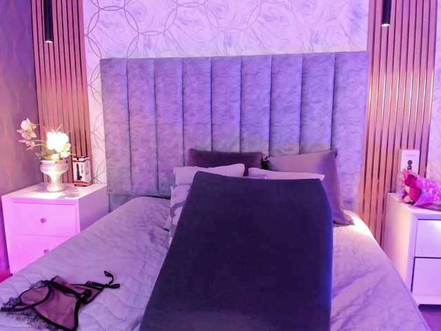 SofiCruz live cam on BongaCams