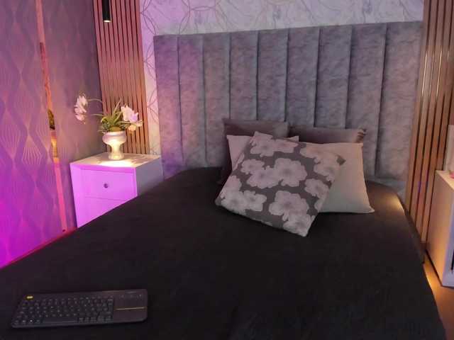 SofiCruz live cam on BongaCams