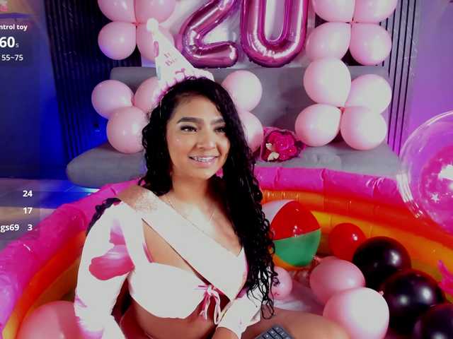 SofiCruz live webcam show