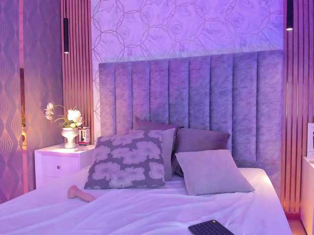 SofiCruz live cam on BongaCams