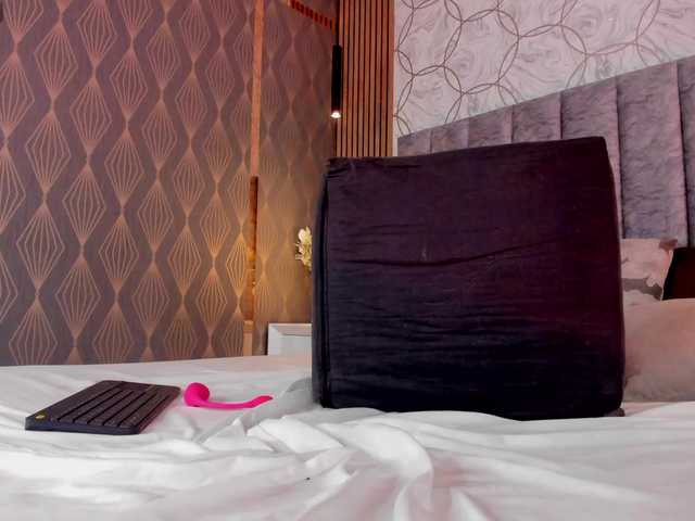 SofiCruz live cam on BongaCams