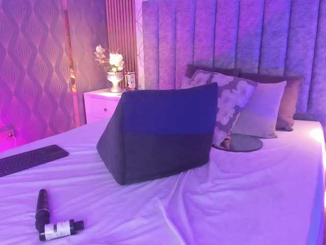 SofiCruz live cam on BongaCams