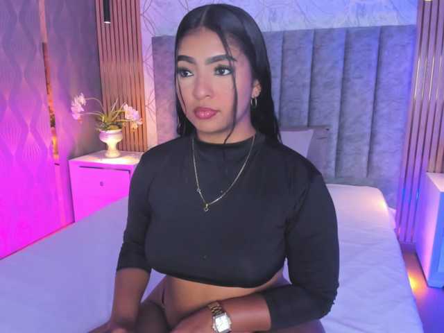 SofiCruz live cam on BongaCams