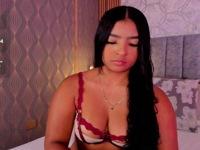 SofiCruz live cam on BongaCams