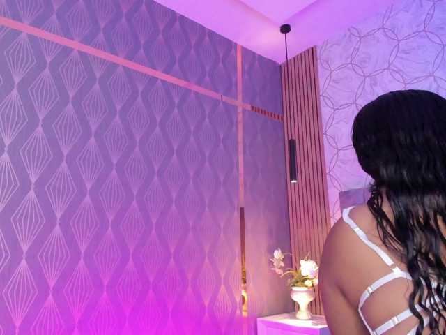 SofiCruz live cam on BongaCams