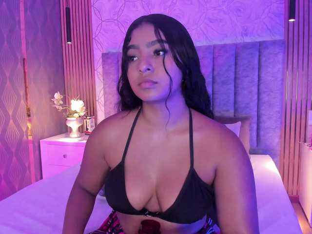 SofiCruz live cam on BongaCams
