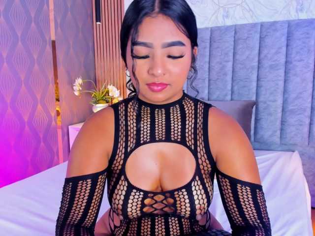 SofiCruz live cam on BongaCams