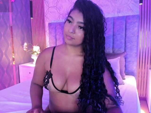 SofiCruz live cam on BongaCams